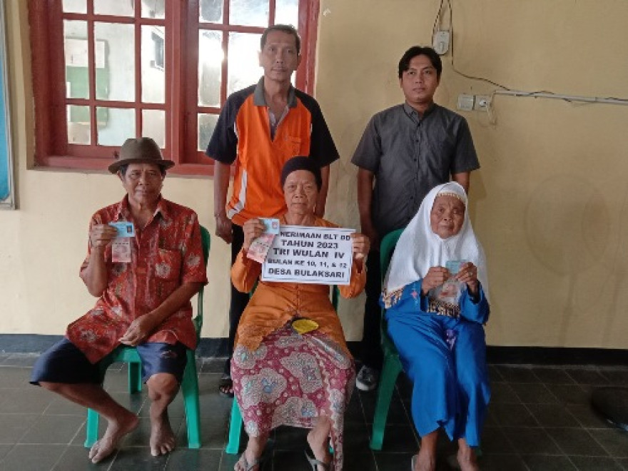 Pembagian BLT DD Tri Wulan IV Tahun 2023